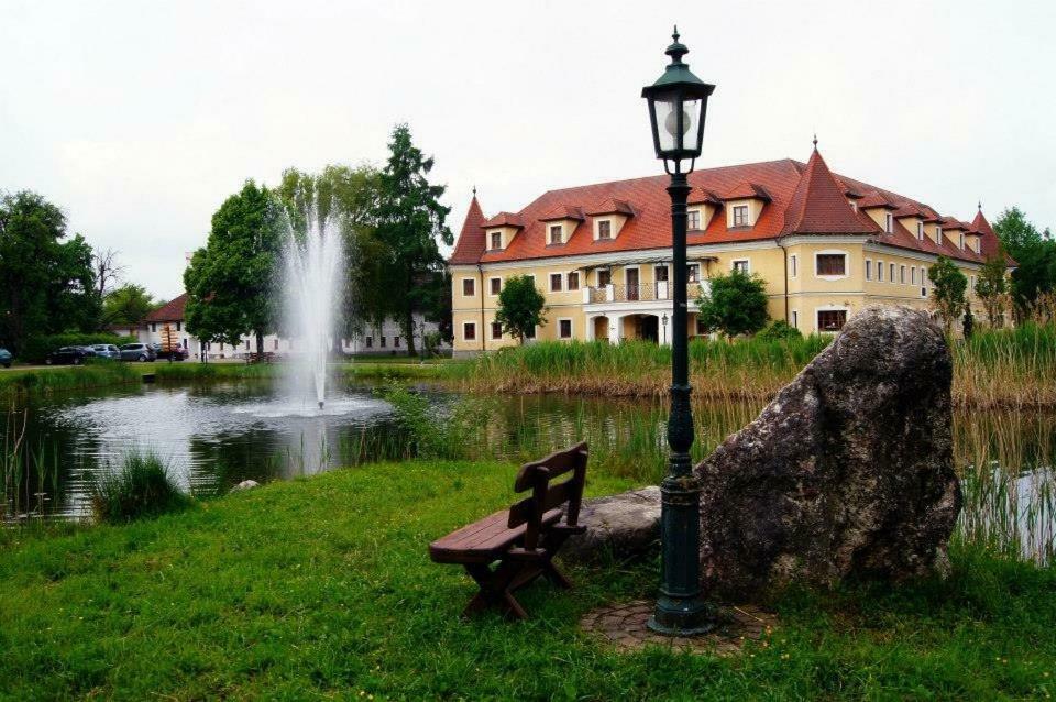 Almtalhotel Appartements In Pettenbach Zewnętrze zdjęcie