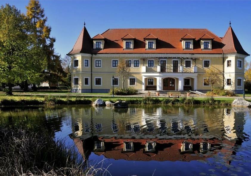 Almtalhotel Appartements In Pettenbach Zewnętrze zdjęcie
